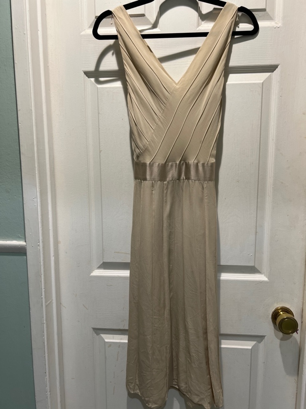 Ellen Tracy Cream V-Neck Wrap Midi Dress - Picture 3 of 6